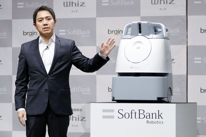 Softbank Rolls Out New Commercial Cleaning Robot With China-Made Parts