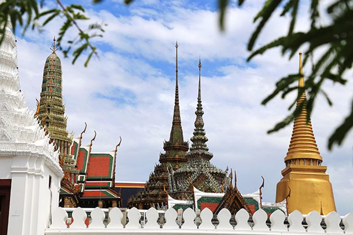 Thailand Waives Visa-on-Arrival Fee to Win Back Chinese Tourists