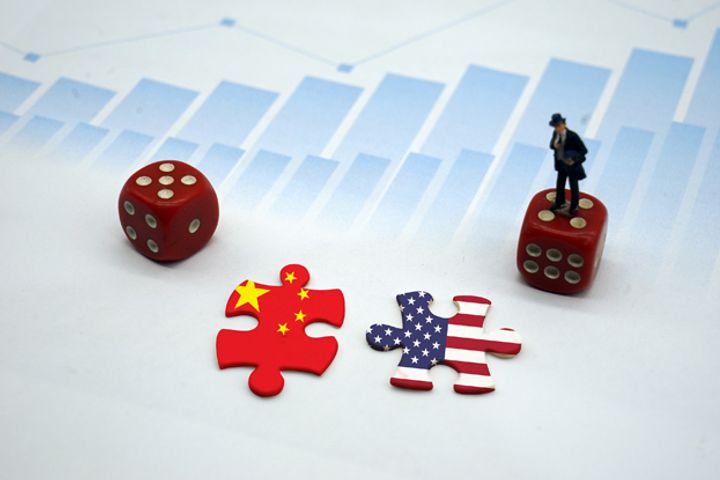 China-US Trade Surplus Grew 11.5 Percent to USD240 billion in First 10 Months
