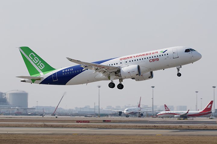 Third Prototype of China's C919 Aircraft Lands After Maiden Flight 