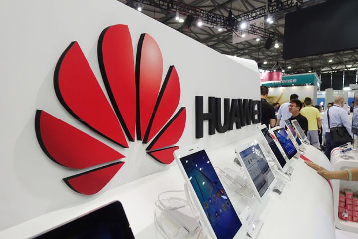 Huawei to Release First 5G Handset Around June, Executive Says