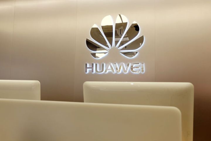 Huawei Wades Into the China Fray With Its First Smart TV