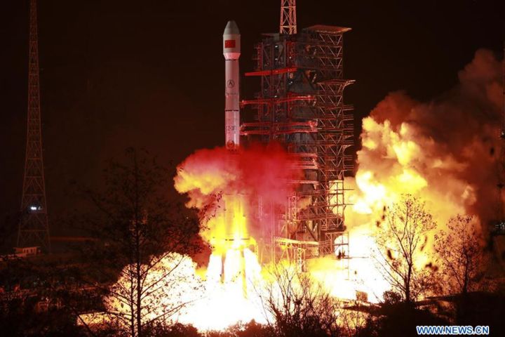 China launches Zhongxing-2D satellite 