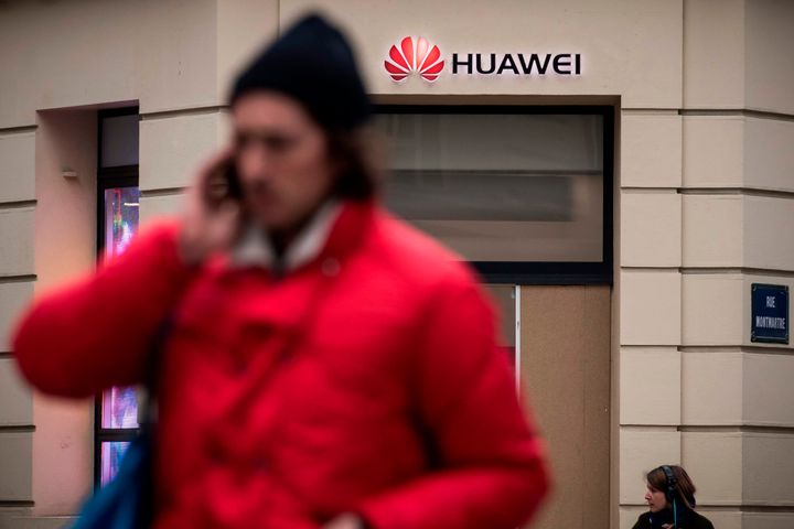 Huawei、3つの英国の通信事業者が最初のマルチオペレーター5Gビデオ通話を行う
