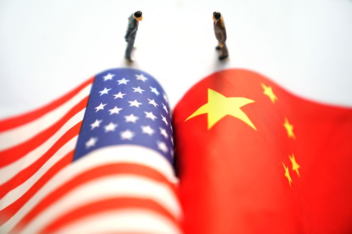 Chinese President Meets US Trade Representative, Treasury Secretary