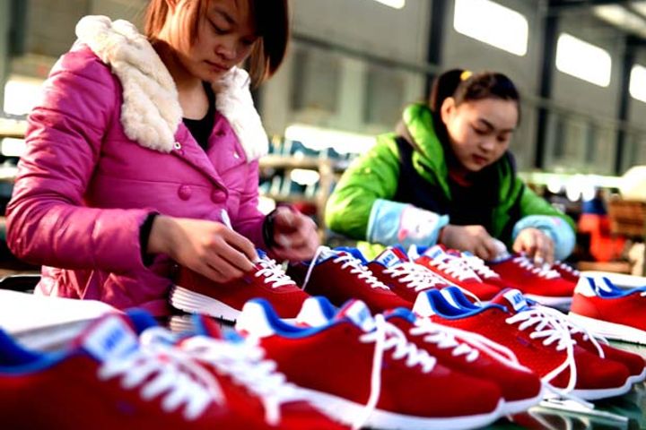 EU Alerts on Unsafe Chinese Shoes Fell Last Year