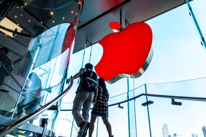 Apple Continues to Struggle as Huawei Flexes Might in Chinese ...