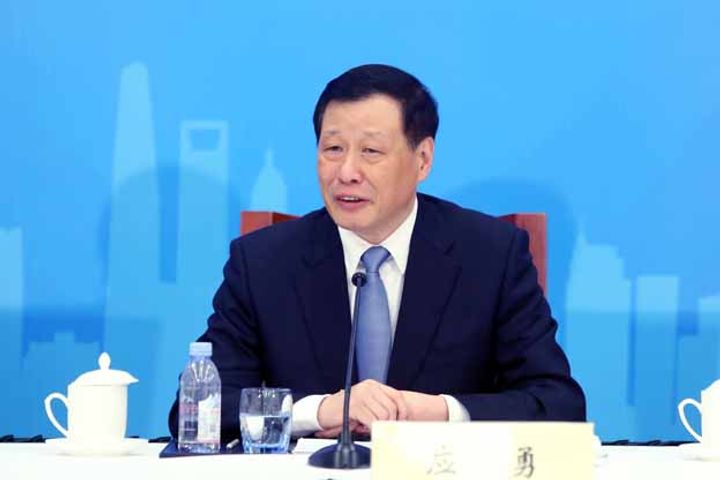 Shanghai to Fast-Track Flagship Industry Projects, Mayor Says