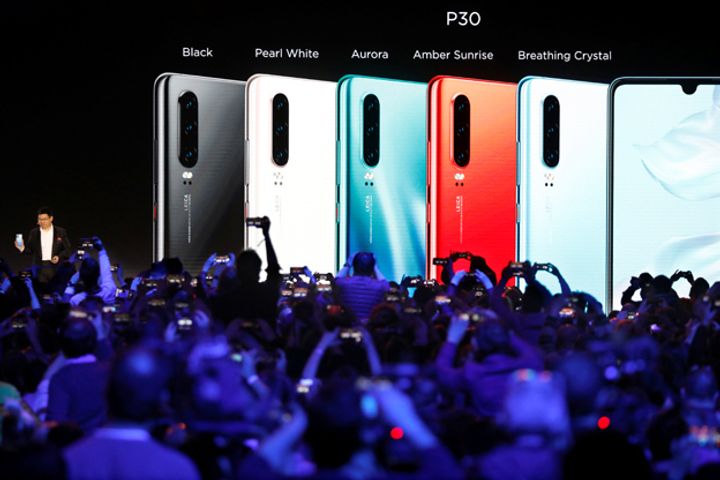 Huawei Debuts Its P30 Flagship Smartphone With Advanced Cameras