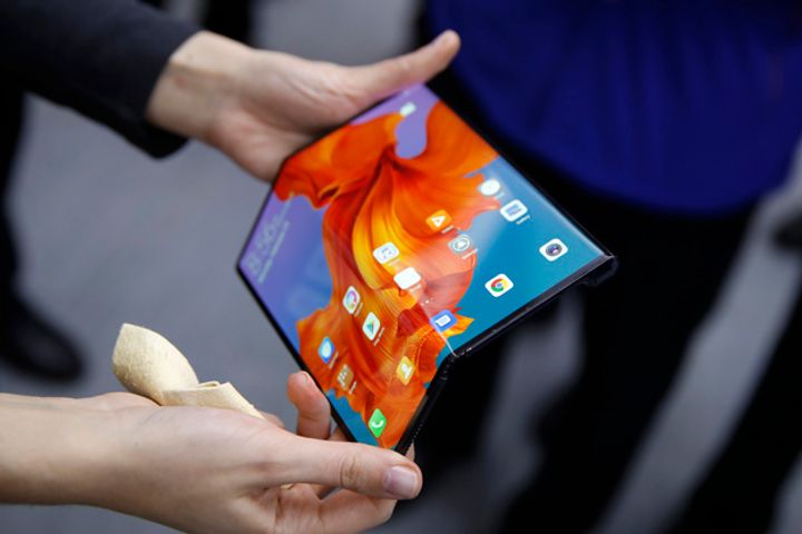 Huawei's Mate X Gets World's First CE Certificate to Sell 5G Handsets in EU