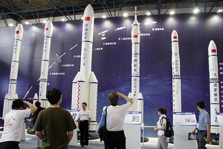 China to Launch Its First Heavy-Duty Rockets in 2030