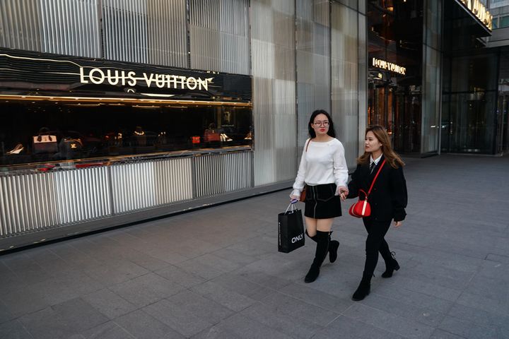 Chinese Bought a Third of World's Luxury Goods Last Year, McKinsey Says