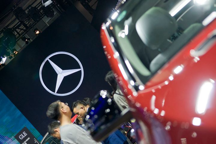 Mercedes-Benz Admits It Cannot Limit Greedy Dealers in China