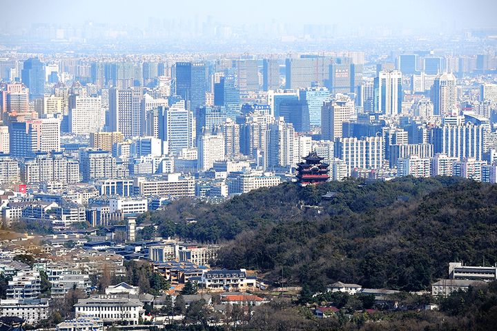 Hangzhou's Salary Rise, Growth in Job Seekers Ranked First Last Quarter