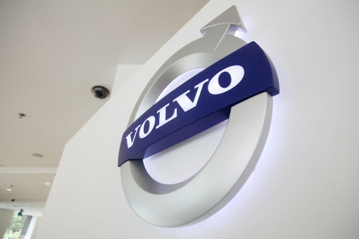 Volvo to Pay Millions of US Dollars for Chinese CATL Batteries 