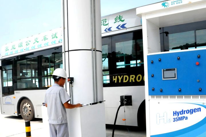 China Has Mountain to Climb to Build 1,000 Hydrogen Fueling Stations