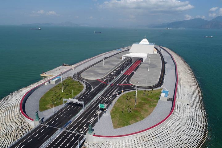 China to Build Tourism Island Project by Hong Kong-Zhuhai-Macao Bridge 
