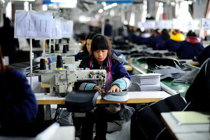 Chinese Office Furnisher Henglin Bids to Buyout Switzerland's FFL