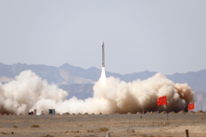 プライベートに作られたキャリアロケットを今日機能させる中国のI-Space