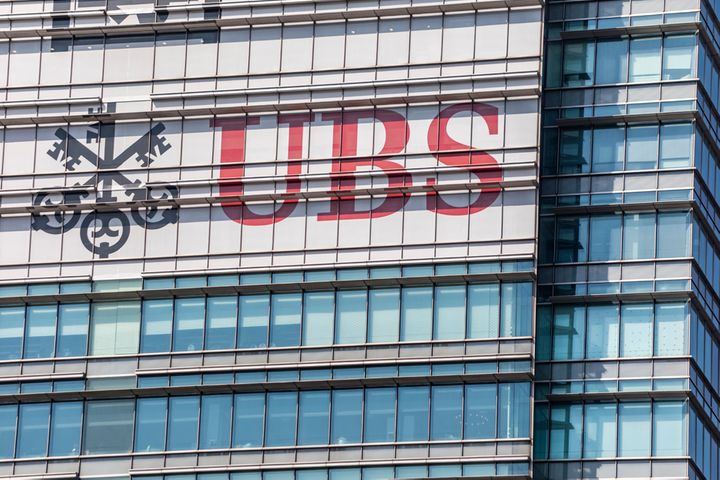 UBS Strives to Launch First Foreign Fund of Funds on China's Mainland