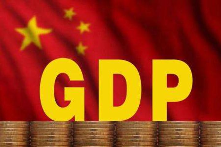 China's GDP Growth Is 6.3% in First Half; Confirming Forecast of Yicai Chief Economists' Poll