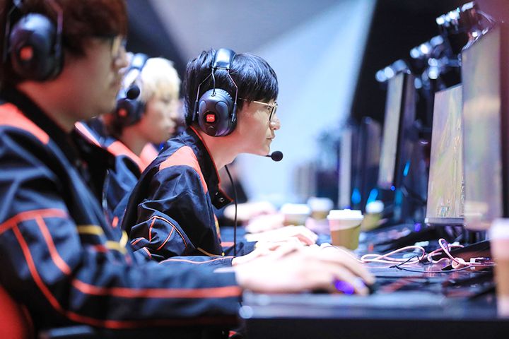 Tencent Invests a Lot in AI, Clouds, Hosts eSports in Shanghai, Pony Ma Tells WAIC