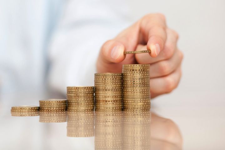 China's Fixed-Asset Investment Rose 5.7% in First Seven Months to USD494 Billion