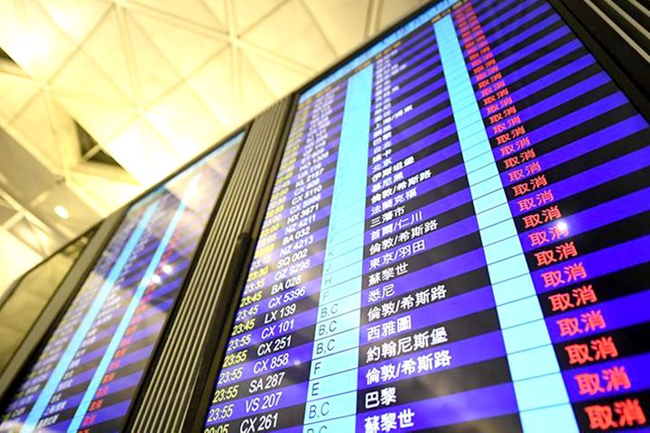 Shares in Chinese Airports Near Hong Kong Soar as Protests Keep Planes Grounded