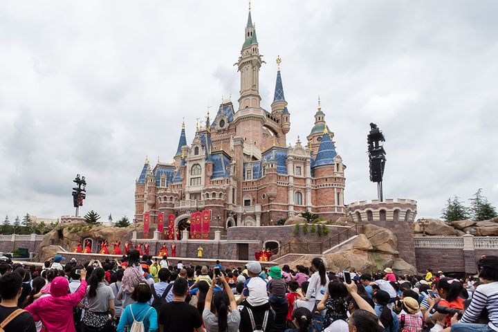 食品禁止は珍しいことではない、上海ディズニーランドは不満を持った学生のスーツの後に言う