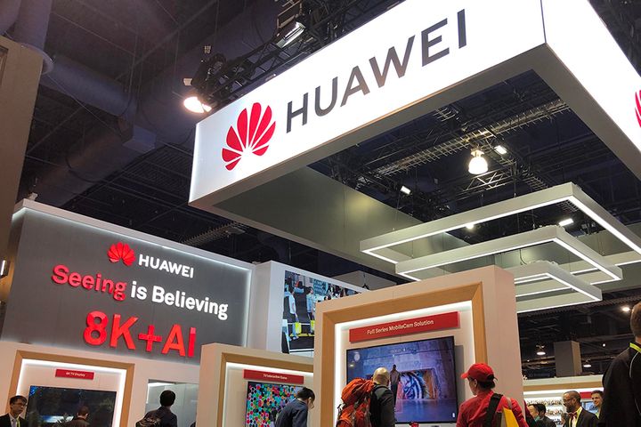 New Huawei Smart TV Lands 100,000 Pre-Orders