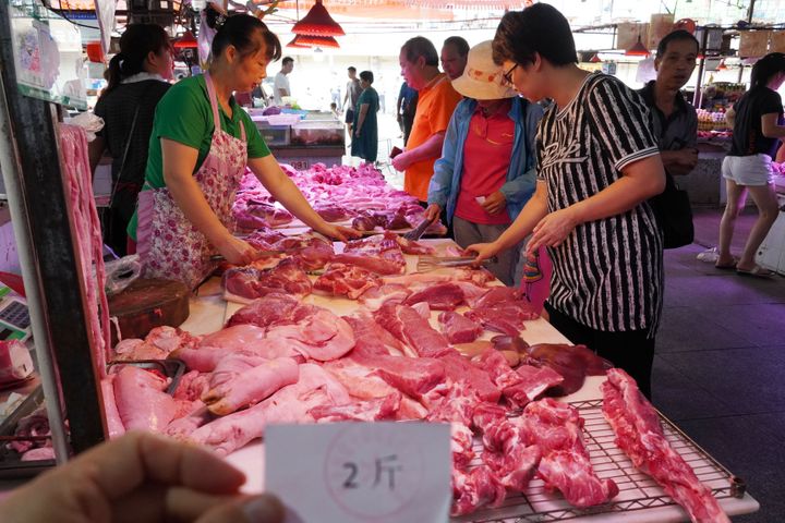 Nanning Rations Cheap Meat as Pork Prices Surge