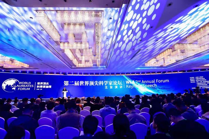 World's Best Minds Meet in Shanghai, 44 Nobel Winners Talk Tech Trends