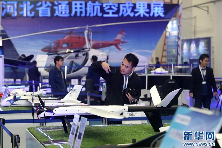 中国国際総合航空博覧会がドローン、フライトシミュレーター、エアサーカスで幕を切る