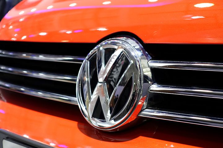 VW to Invest Over USD4.4 Billion in China Next Year, 40%-Plus on EVs