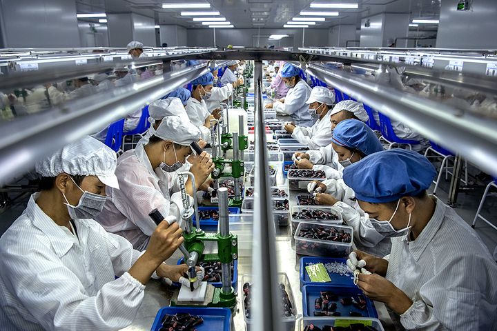  China's Manufacturers Paid USD114 Billion Less Tax in First Three Quarters