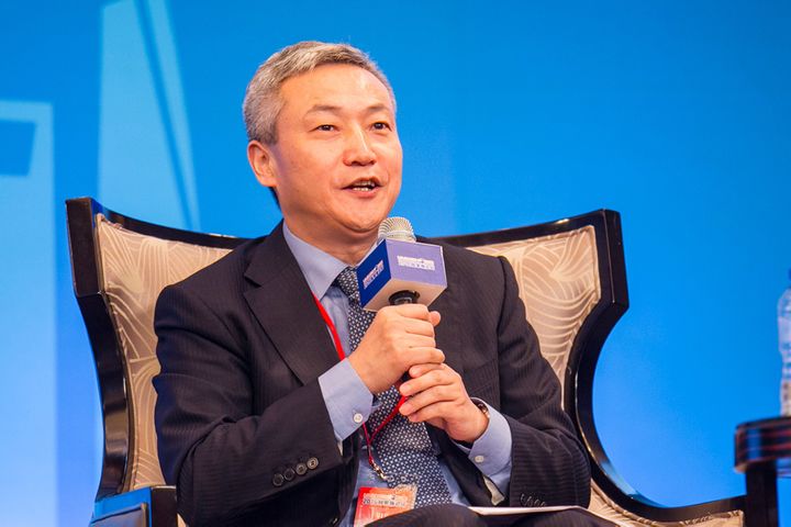 CEO Liu Xinyi to Leave SPD Bank, May Go to Head Up Shanghai International Group