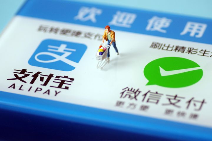 China's Alipay, WeChat Open Phone Payments to Foreign Visitors