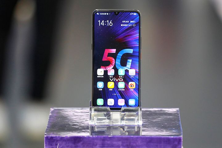 China to Supply Over Half of World's 5G Phones Next Year, Strategy Analytics Says