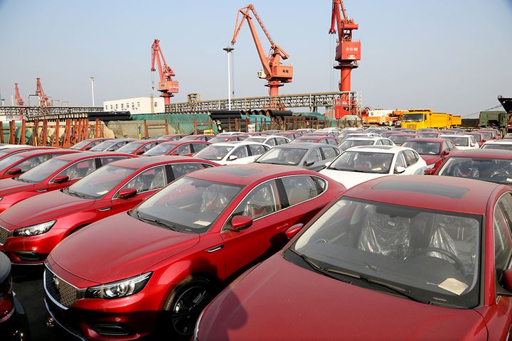 China's Imports Rose 0.3% Amid Waning Foreign Trade Last Month