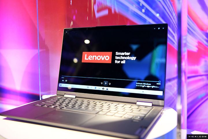 First 5G Laptop, Smart Closets, Mirrors Shine at CES 2020