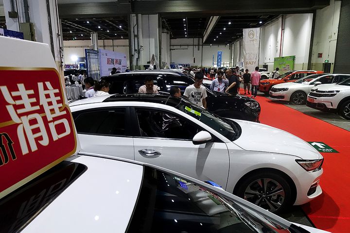 China's Battered SUV, Sedan, MPV Sales to Rise 1% This Year, CPCA Predicts 