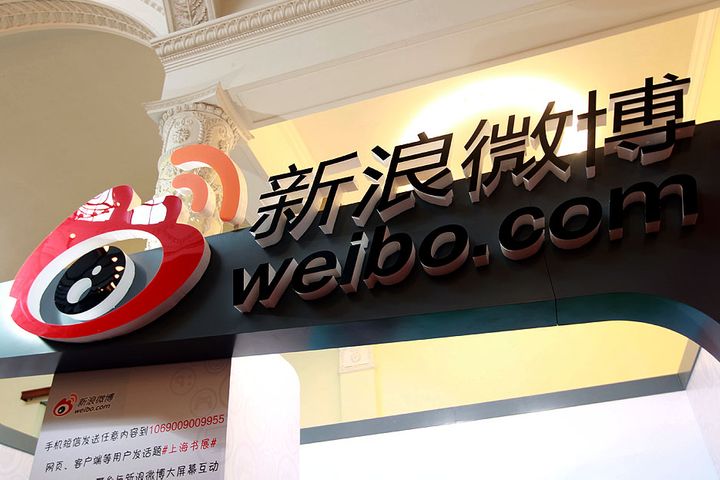 Weibo Skids After Micro-Blogging Site Operator Posts First Quarterly Revenue Drop