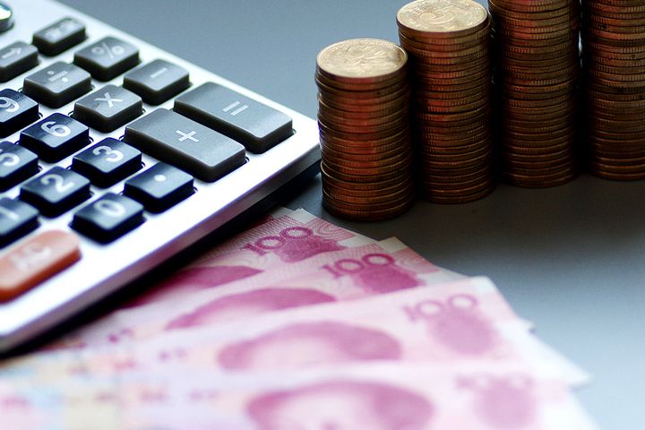 Most Firms in Virus-Hit China Can Maintain Cash Flow Beyond Three Months, Survey Shows