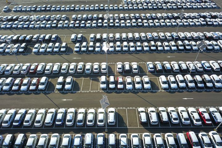 Car Sales in China Fell to 15-Year Low Last Month, Trade Group Says