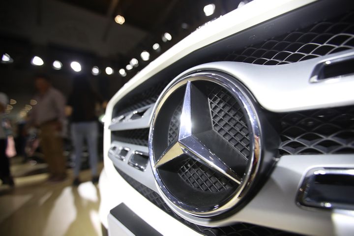 Daimler Resumes China Production After Losing USD57.4 Million a Day