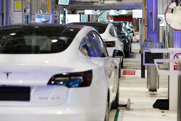 Tesla Exceeds Pre-Virus Capacity; Nearly 100% of Shanghai's Big Car, Chip Firms Are Back to Work
