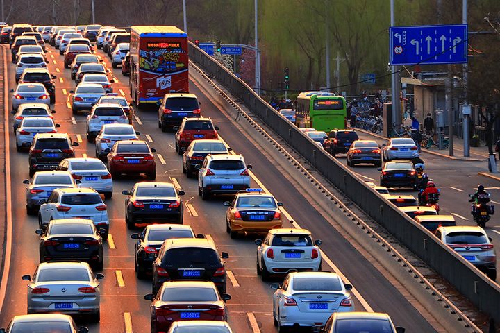 Beijing May Double New Car Quota to Help Moribund Auto Sector, Ministry Says