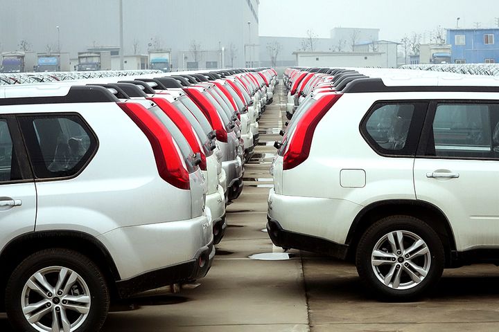 Covid-19 to Slash China's Car Sales by 9.7% This Year, Industry Body Says
