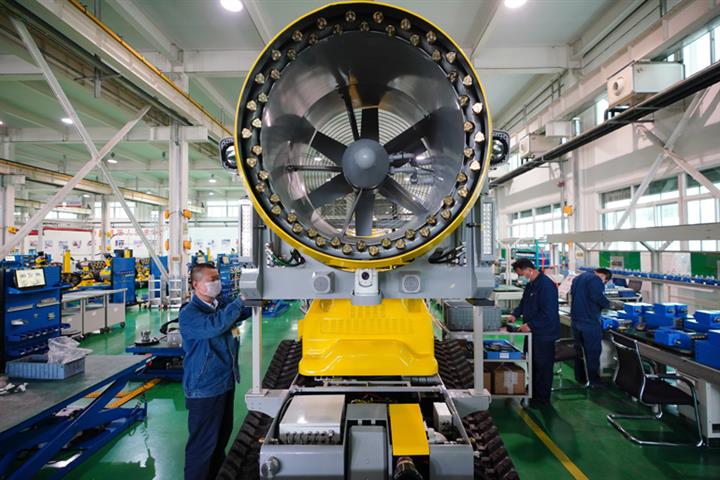 China’s Manufacturing PMI Fell to 50.8 in April as Covid-19 Went Global