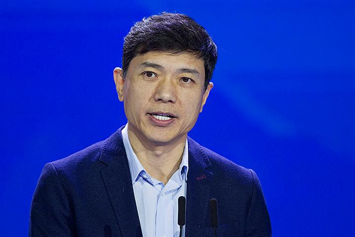 Nasdaq-Traded Baidu to Look at Secondary Listing in Hong Kong, Chairman Says